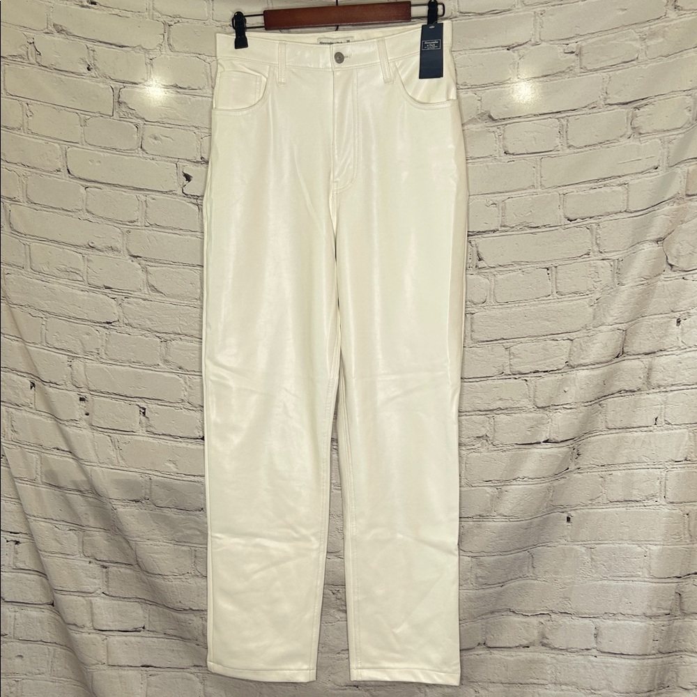 Abercrombie & Fitch White Faux Leather Straight Ultra High Rise Pants Size 30